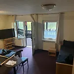 Zur Festwiese 5*