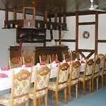 Ξενοδοχείο Zur Festwiese 5*