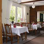 Ξενοδοχείο Zur Festwiese Gierstädt