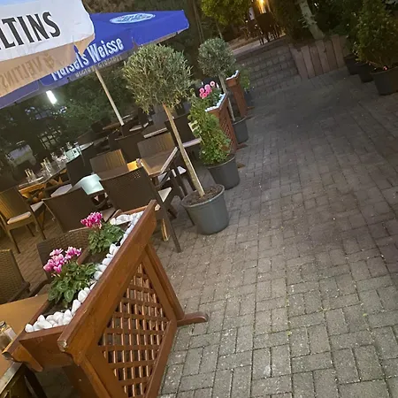 Zur Festwiese Hotel 5*