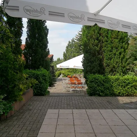 Hotel Zur Festwiese