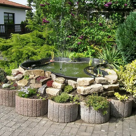Hotel Zur Festwiese 5*