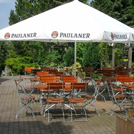 Hotel Zur Festwiese 5*