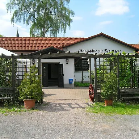 Hotel Zur Festwiese Gierstädt