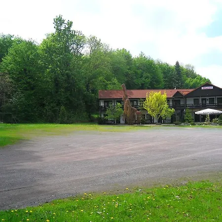Hotel Zur Festwiese