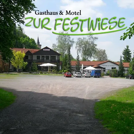 Zur Festwiese