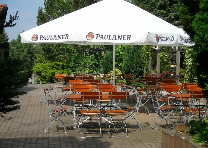 Hotel Zur Festwiese 5*